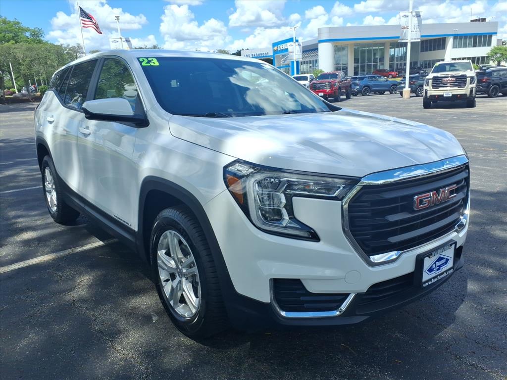 Summit White 2023 GMC Terrain SUV / Crossover Front-Wheel Drive 9-Speed Automatic