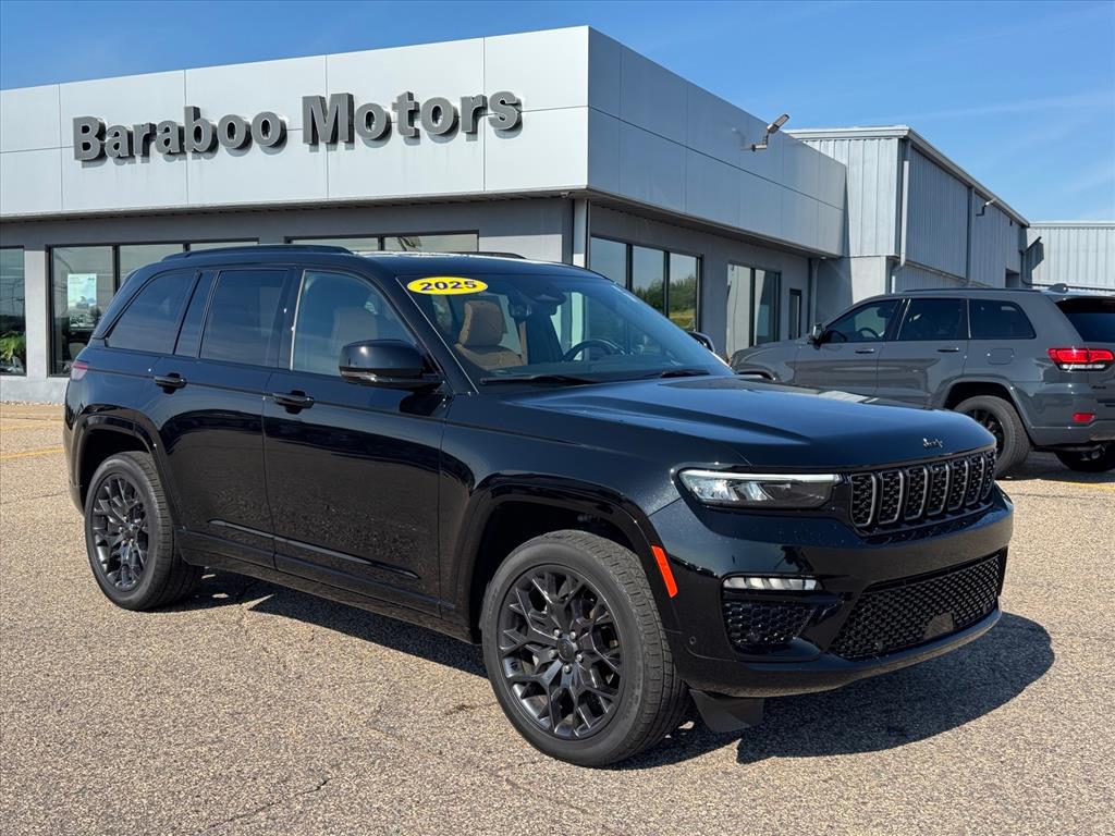 Diamond Black Crystal Pearlcoat 2025 Jeep Grand Cherokee SUV / Crossover Four-Wheel Drive 8-Speed Automatic