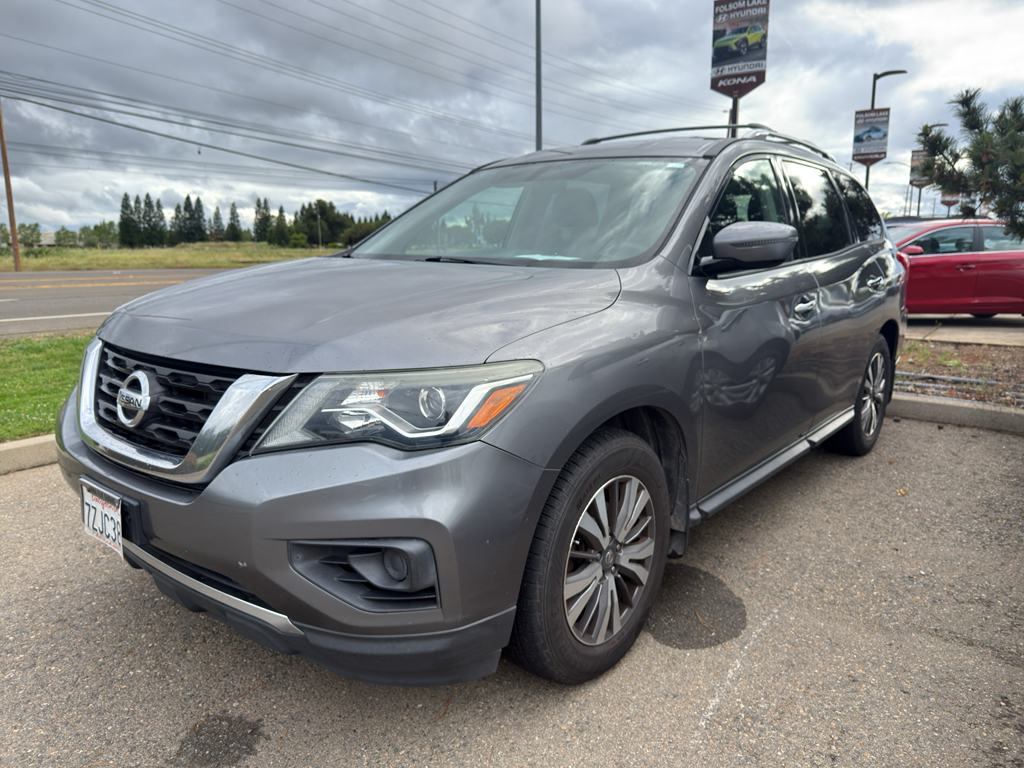 Gray (Gun Metallic) 2017 Nissan Pathfinder S SUV / Crossover Front-Wheel Drive Continuously Variable Transmission