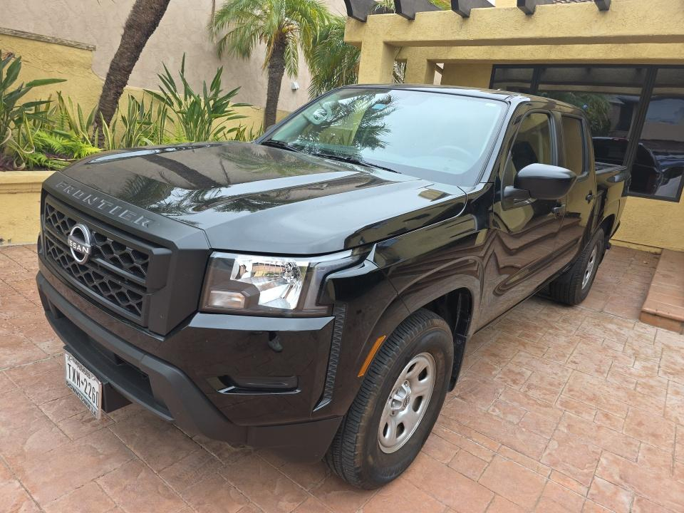2023 Nissan Frontier S Crew Cab RWD
