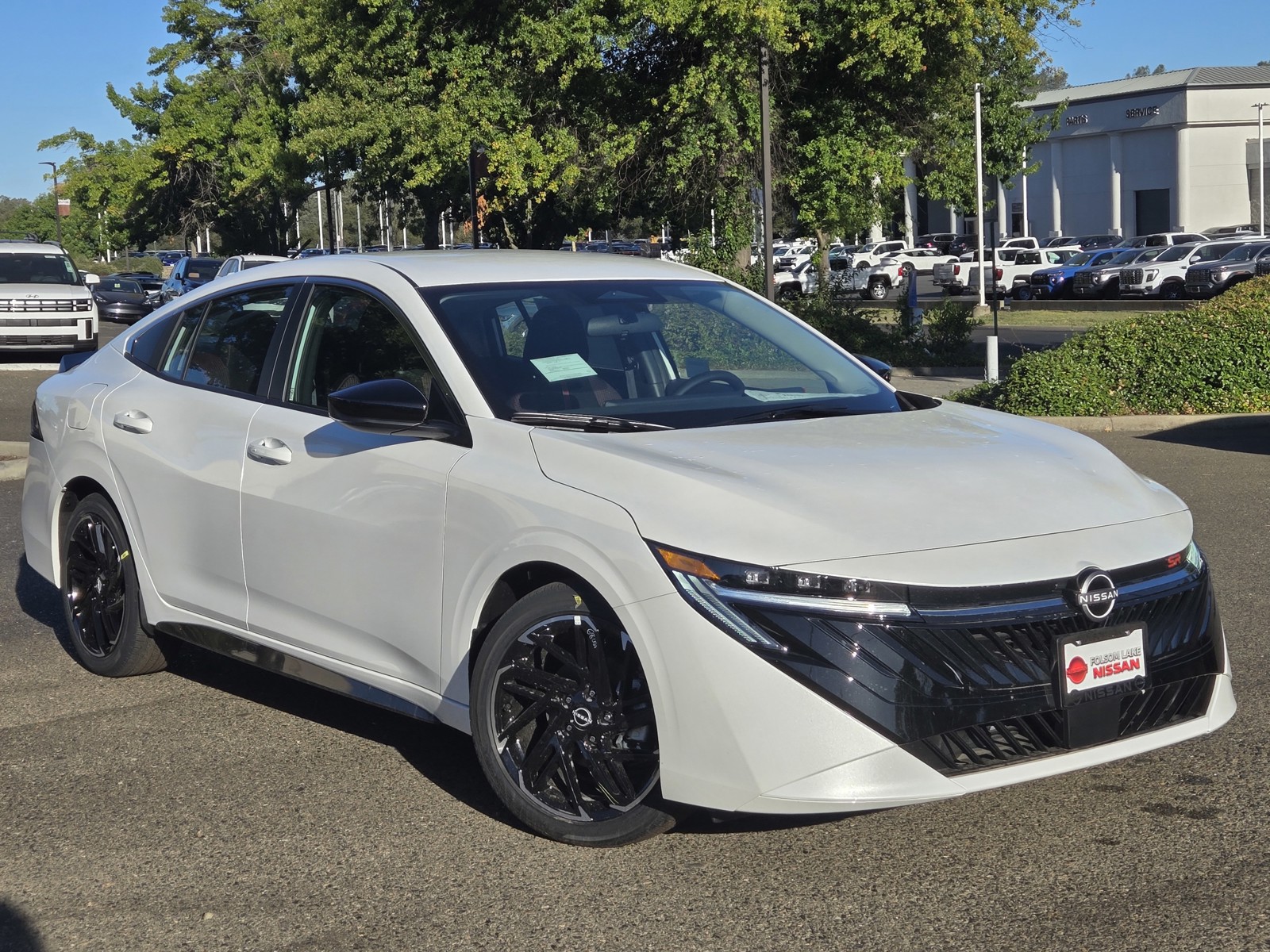 Aspen White Tricoat 2026 Nissan Sentra Sedan Front-Wheel Drive Continuously Variable Transmission