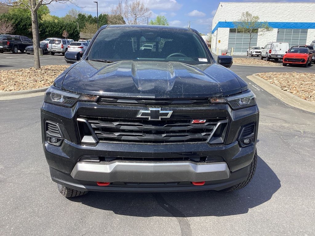 View vehicle photo 3