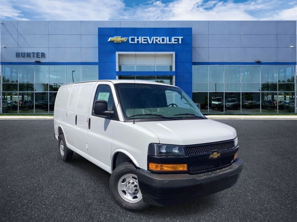 Summit White 2026 Chevrolet Express Cargo Van Rear-Wheel Drive 8-Speed Automatic