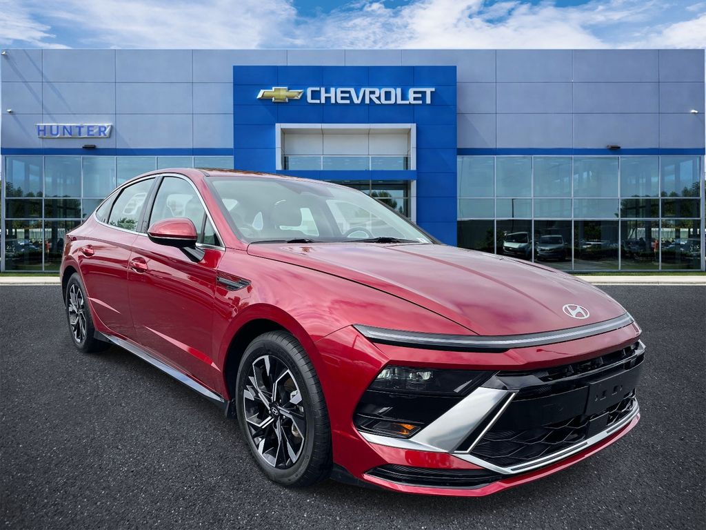 Ultimate red 2024 Hyundai Sonata Sedan Front-Wheel Drive 8-Speed Automatic