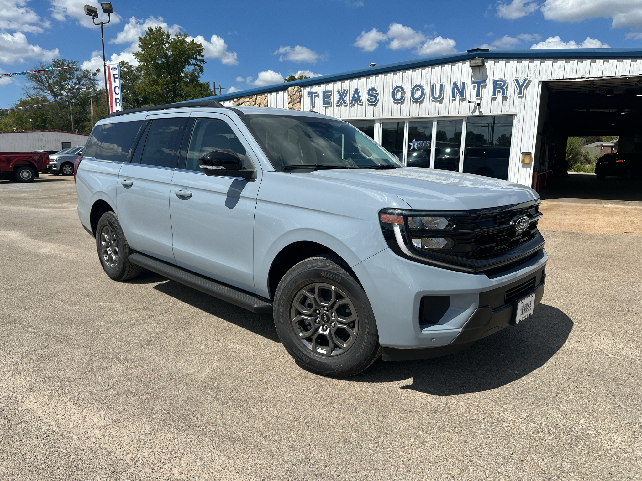 2027 Ford Expedition MAX Active