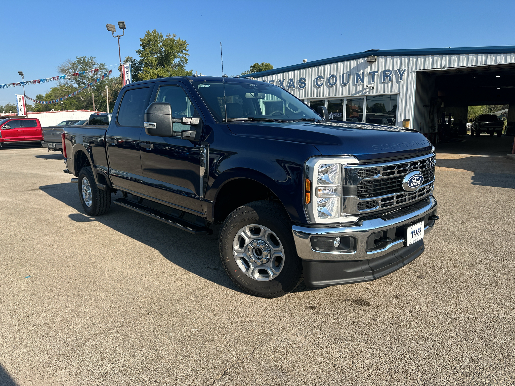 2027 Ford Super Duty F-250 SRW XLT