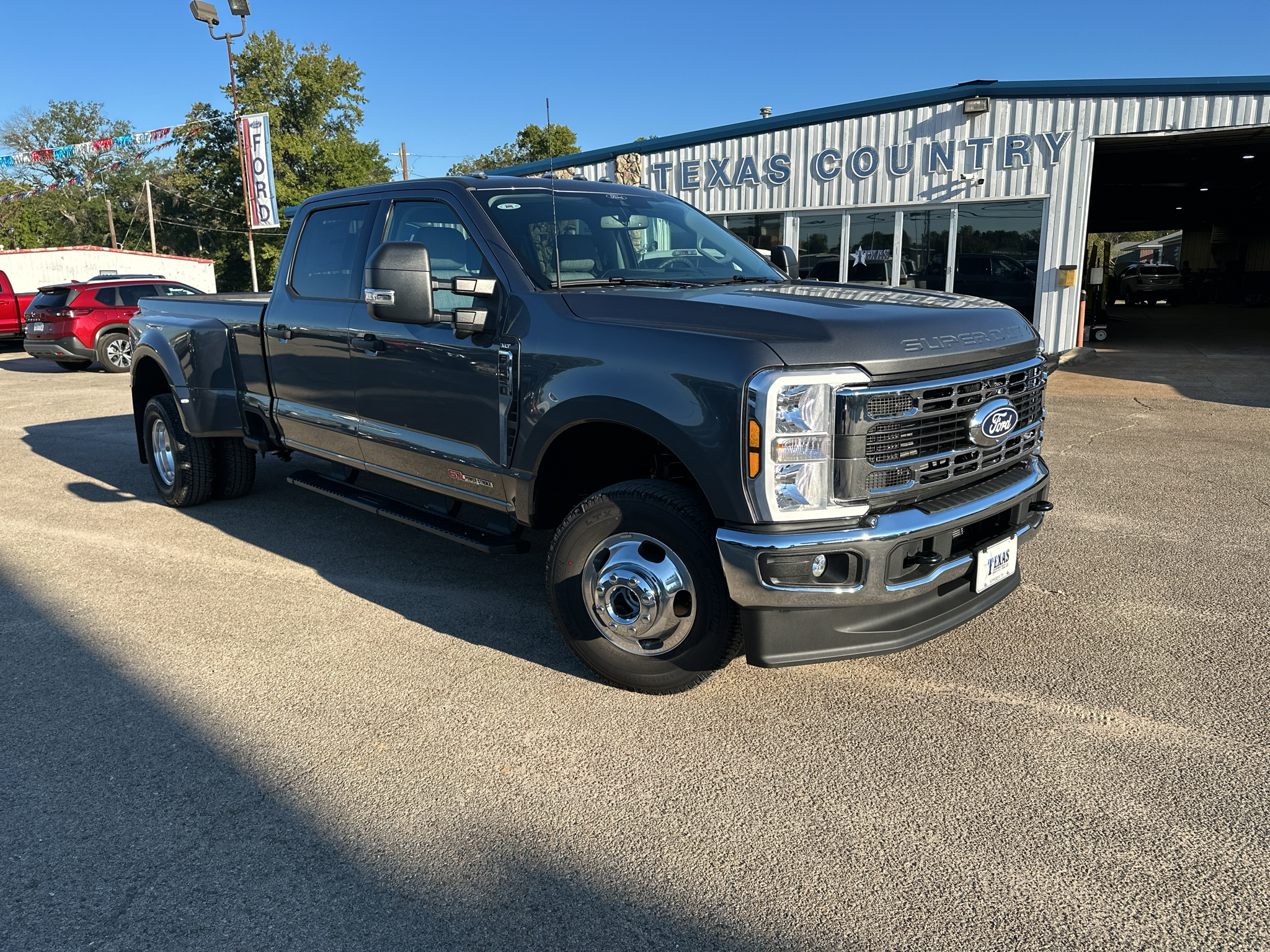 2027 Ford F-350 XLT