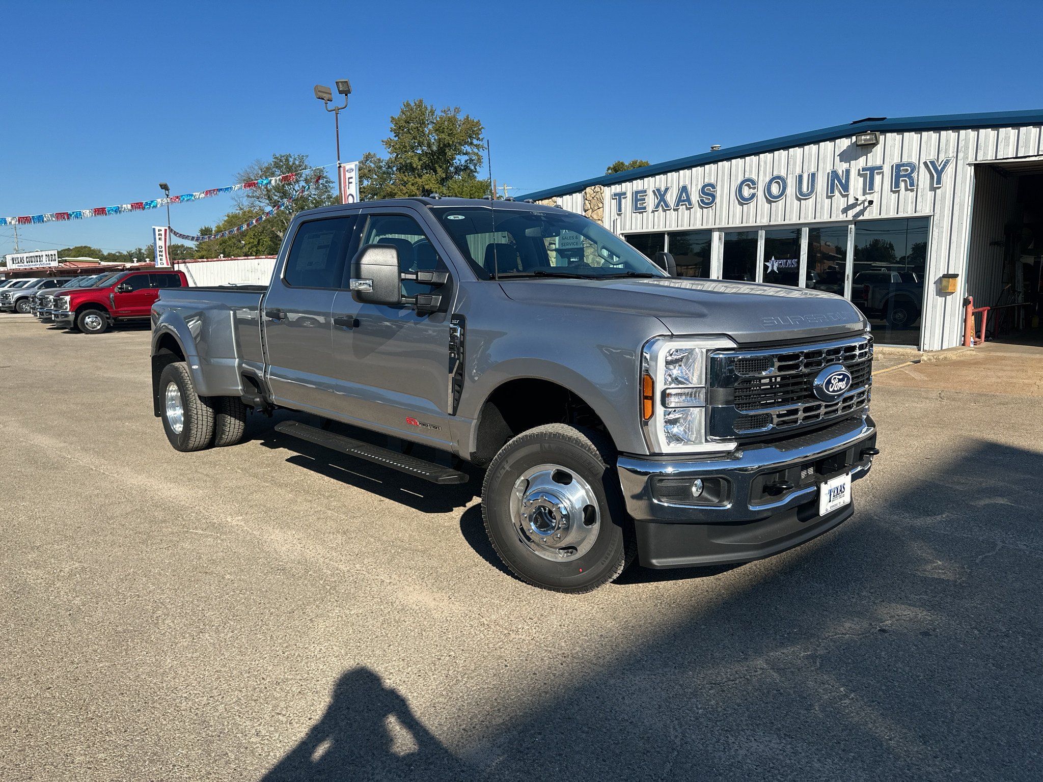 2027 Ford F-350 XLT