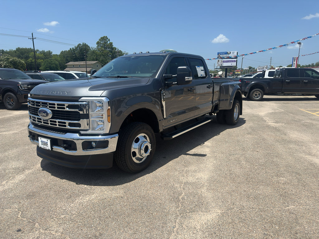 2026 Ford F-350 XLT
