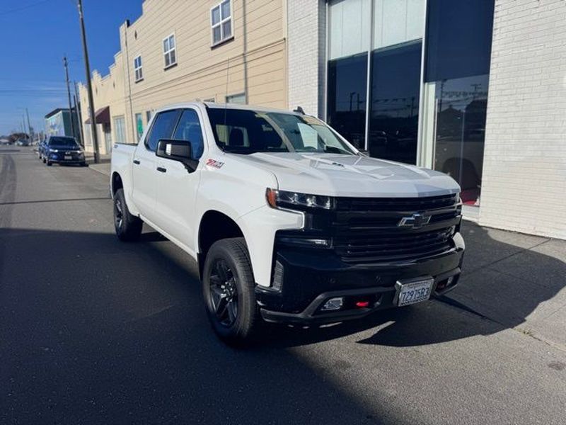 2022 Chevrolet Silverado 1500 LT Trail Boss Crew Cab 4WD