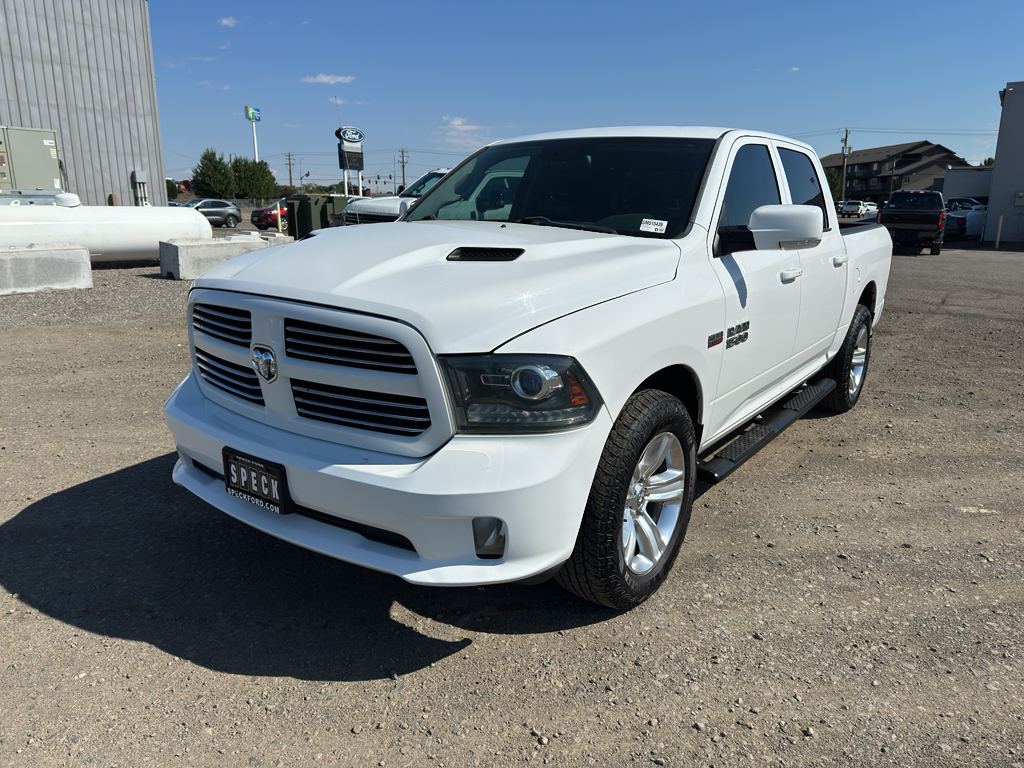 Bright White 2015 RAM 1500 Pickup Truck Four-Wheel Drive 8-Speed Automatic