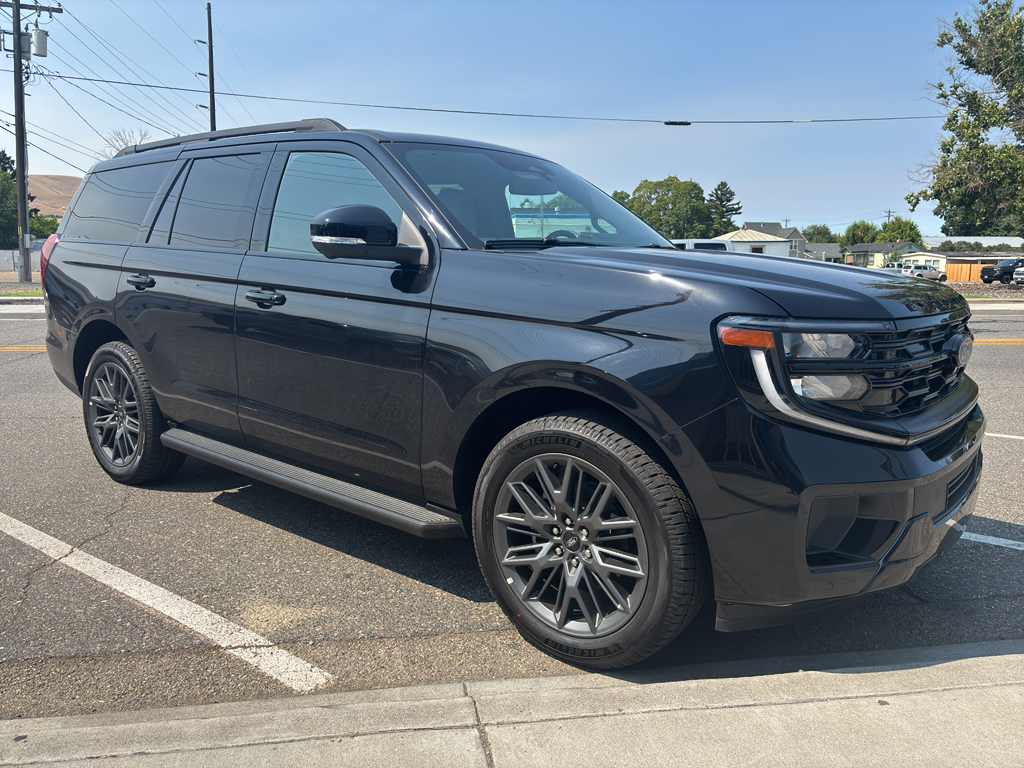 Agate Black Metallic 2026 Ford Expedition SUV / Crossover Four-Wheel Drive Automatic