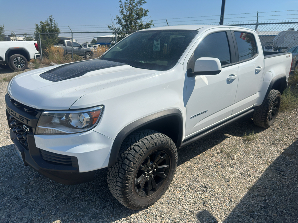 Summit White 2021 Chevrolet Colorado Pickup Truck Four-Wheel Drive 8-Speed Automatic