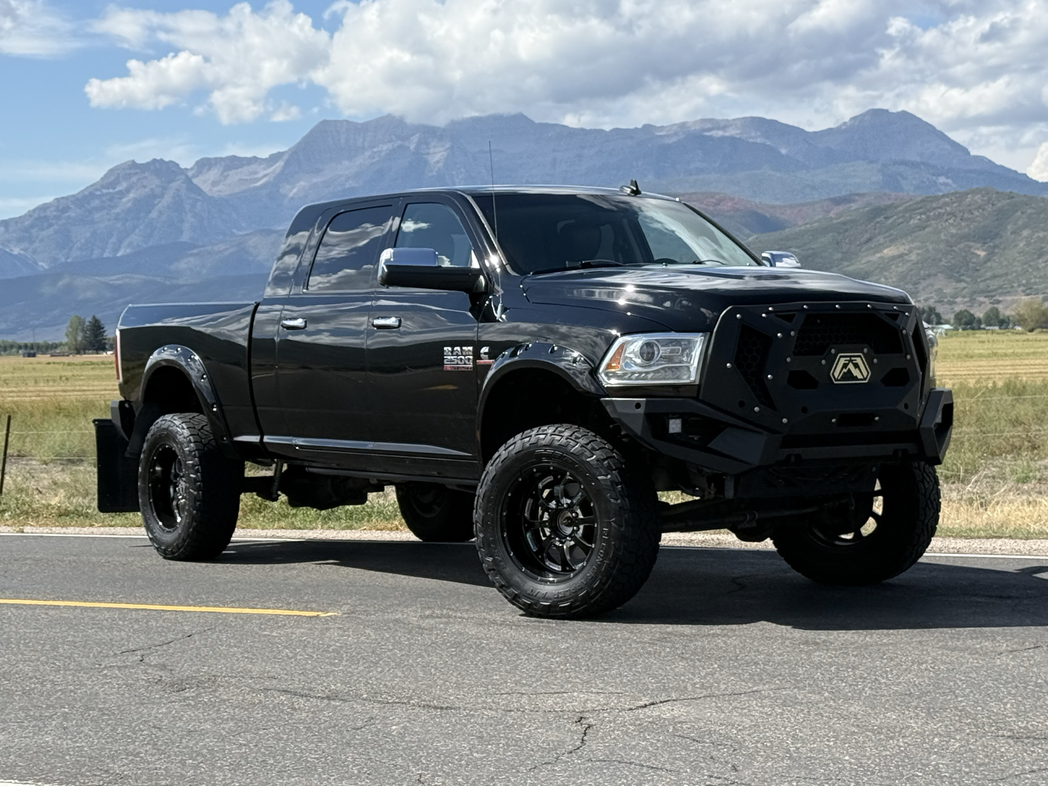 Black Clearcoat 2013 RAM 2500 Pickup Truck Four-Wheel Drive 6-Speed Automatic