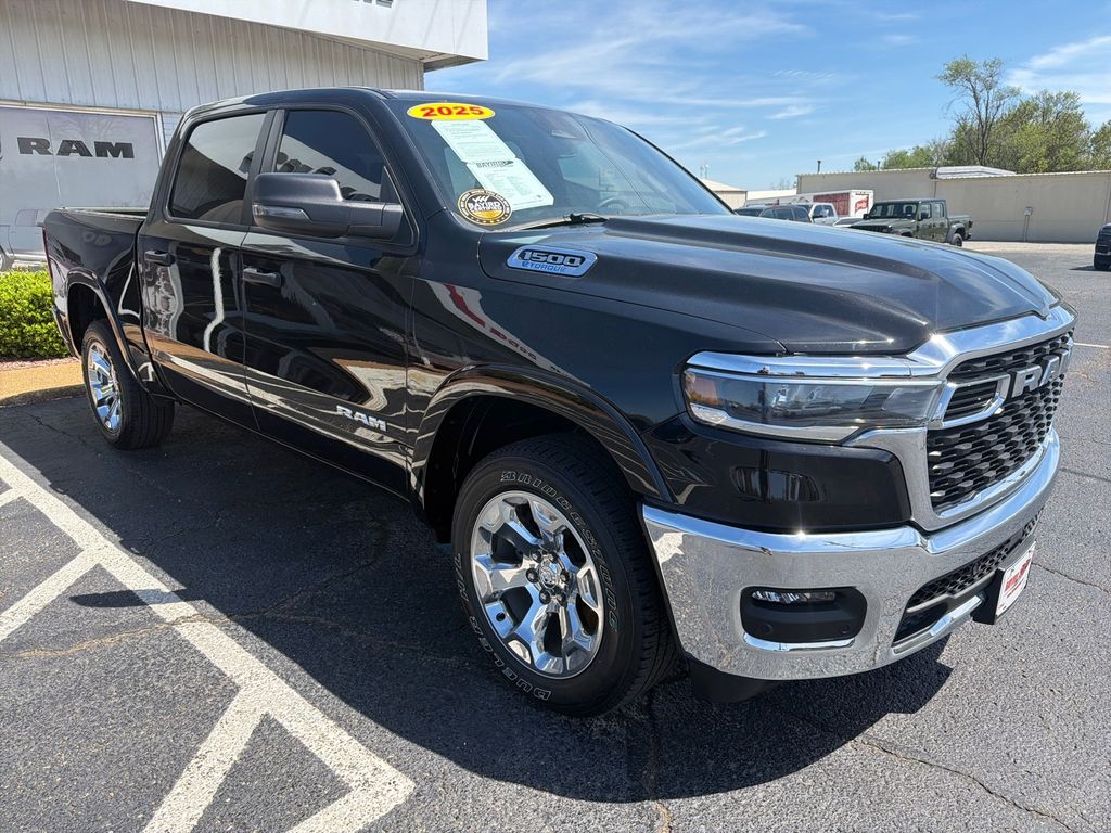 2025 RAM 1500 Big Horn Crew Cab 4WD