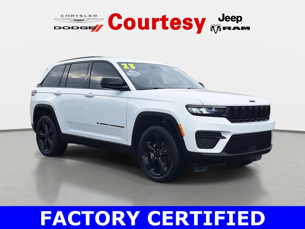  2023 Jeep Grand Cherokee Altitude 4WD   