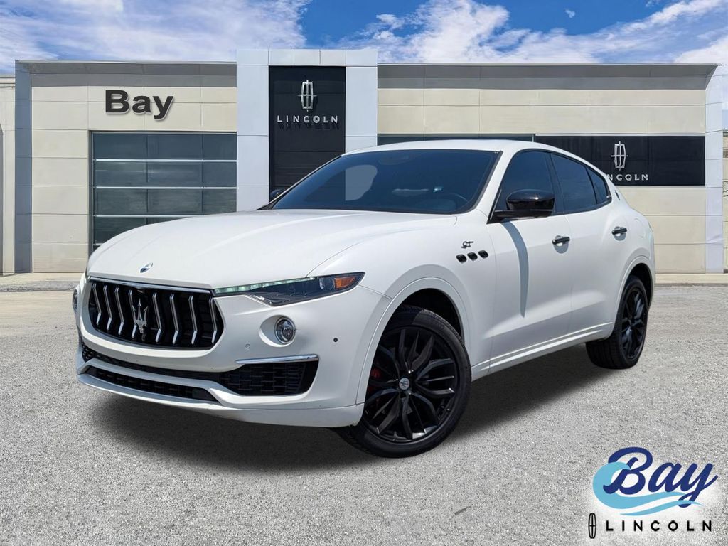 Bianco 2022 Maserati Levante SUV / Crossover All-Wheel Drive 8-Speed Automatic