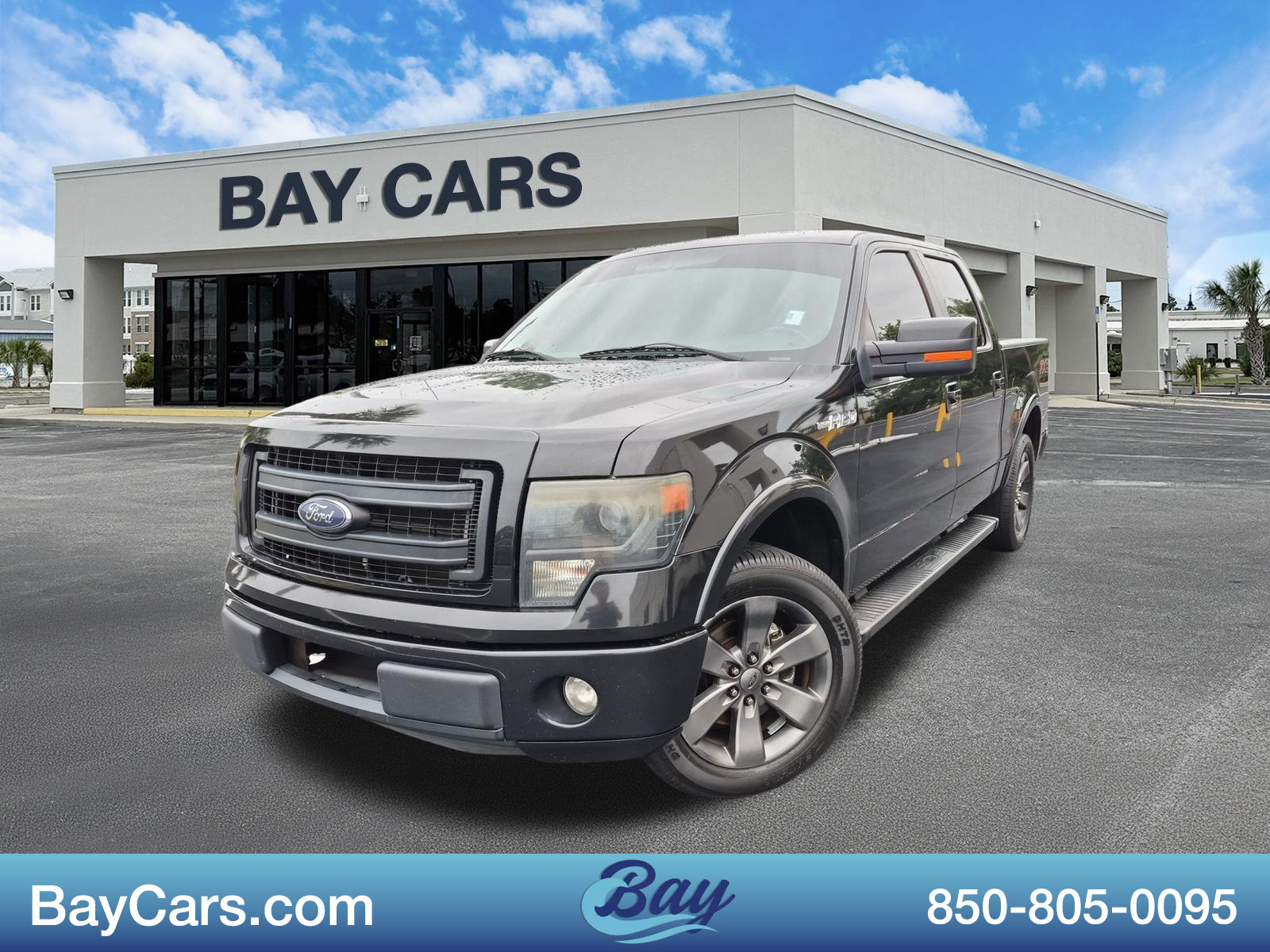 Tuxedo Black Metallic 2013 Ford F-150 Pickup Truck 4X2 6-Speed Automatic