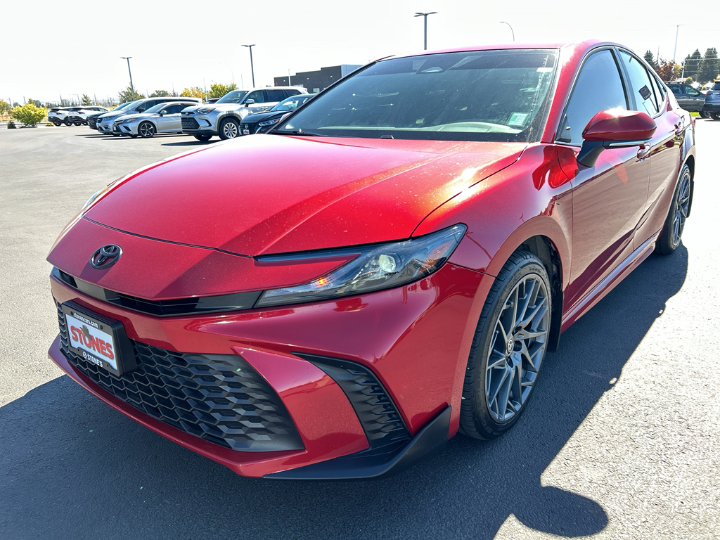 2025 Toyota Camry SE AWD