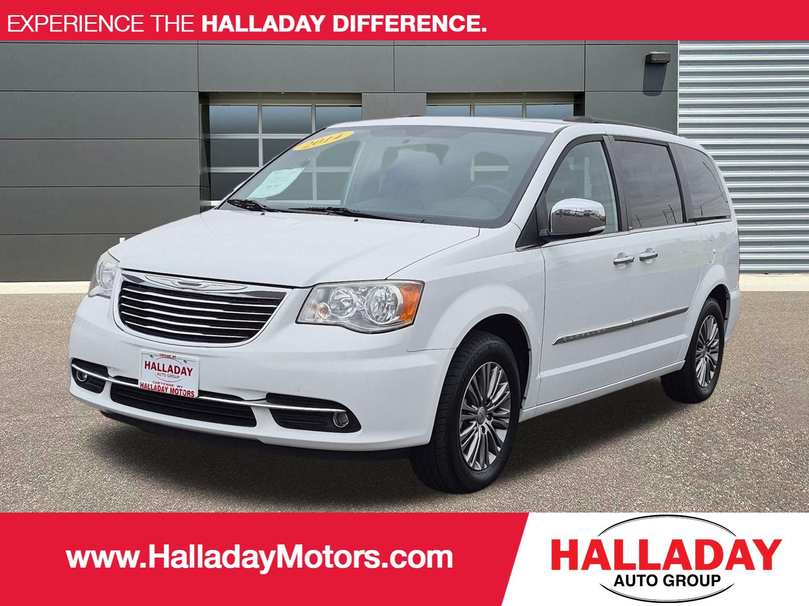 Bright White Clearcoat 2014 Chrysler Town & Country Minivan Front-Wheel Drive 6-Speed Automatic