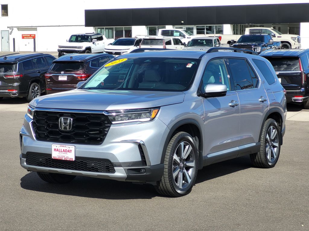 2023 Honda Pilot Touring AWD