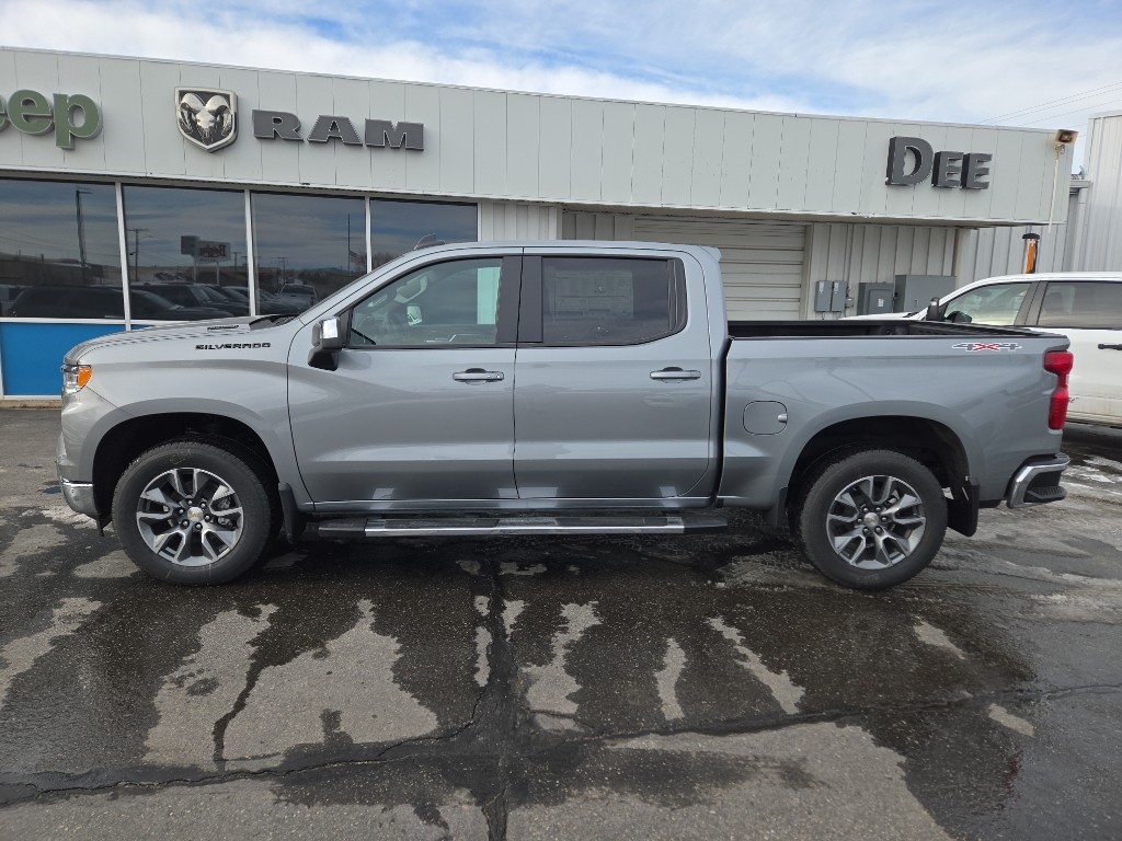 2026 Chevrolet Silverado 1500 LT Crew Cab 4WD