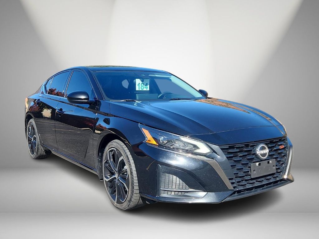 Nissan Altima 2023