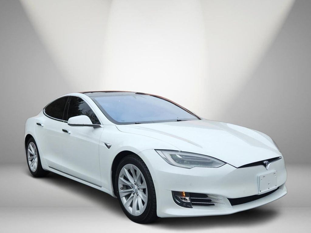 Tesla Model S 2018