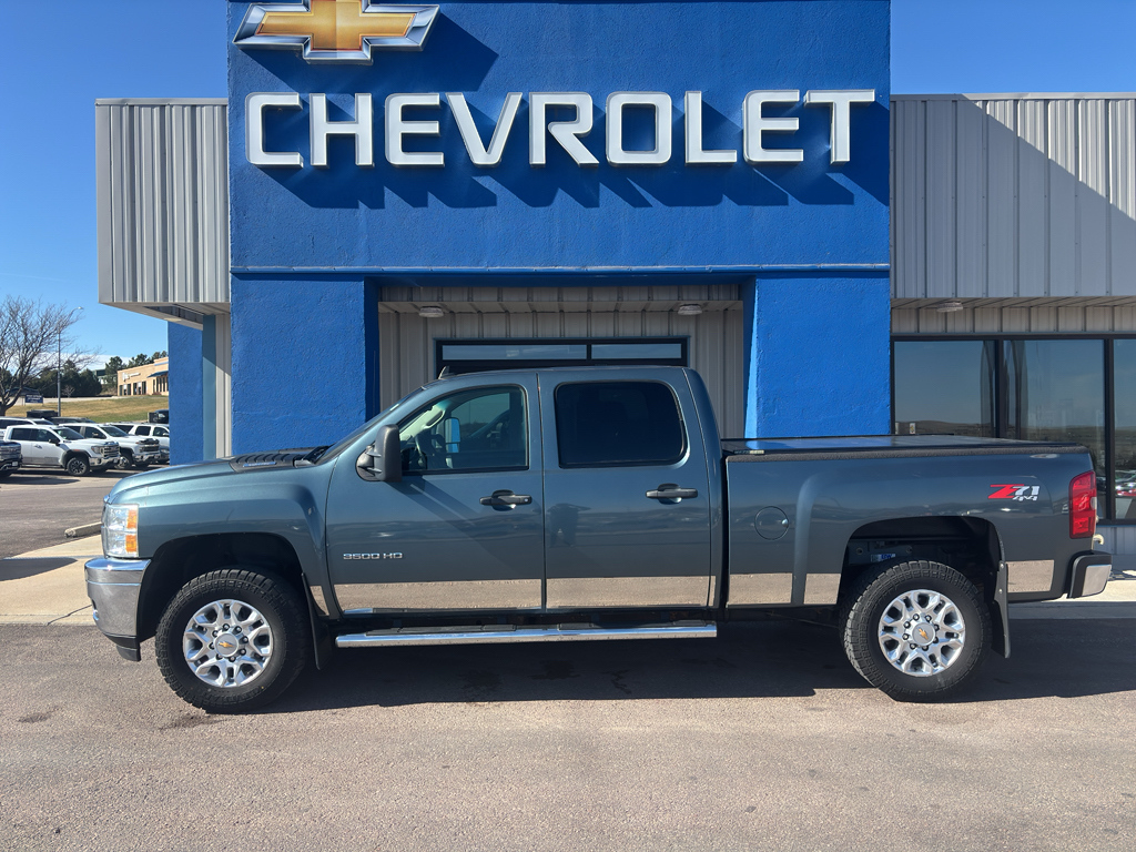 2012 Chevrolet Silverado 3500HD LT Crew Cab 4WD