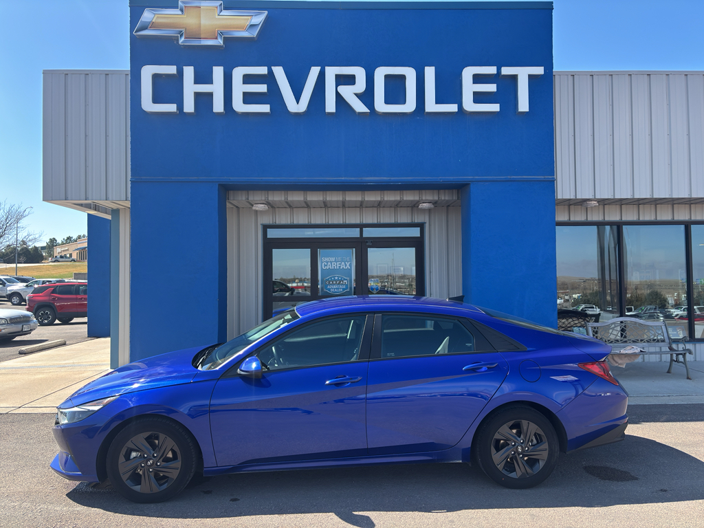 Intense Blue 2022 Hyundai Elantra SEL FWD Sedan Front-Wheel Drive Continuously Variable Transmission