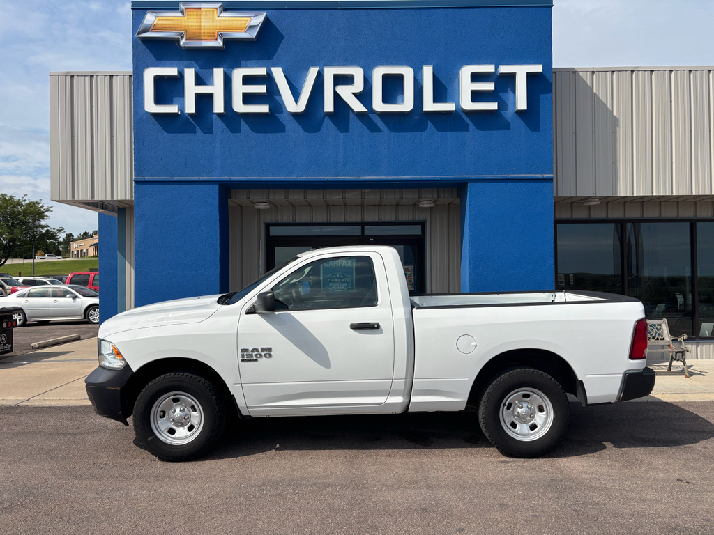 Bright White Clearcoat 2019 RAM 1500 Pickup Truck Four-Wheel Drive 8-Speed Automatic