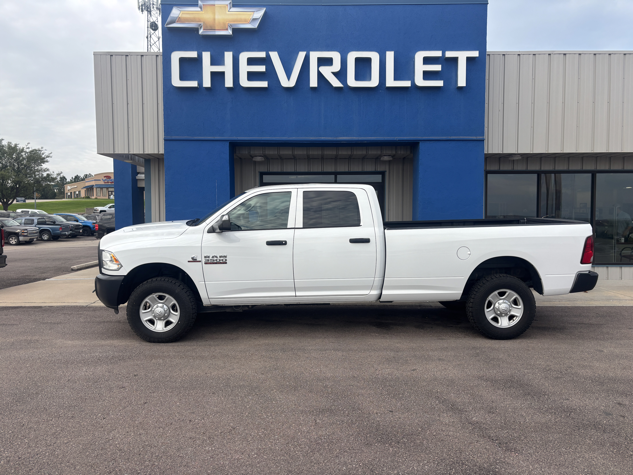  2017 RAM 3500 Tradesman Crew Cab LB 4WD   