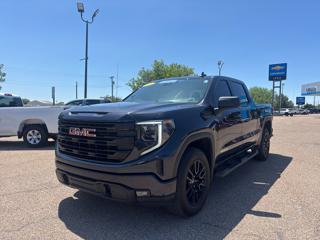 View vehicle photo 4