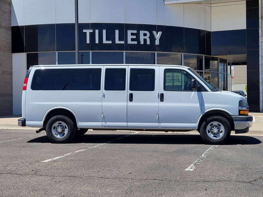  2018 Chevrolet Express 3500 LT Extended RWD   