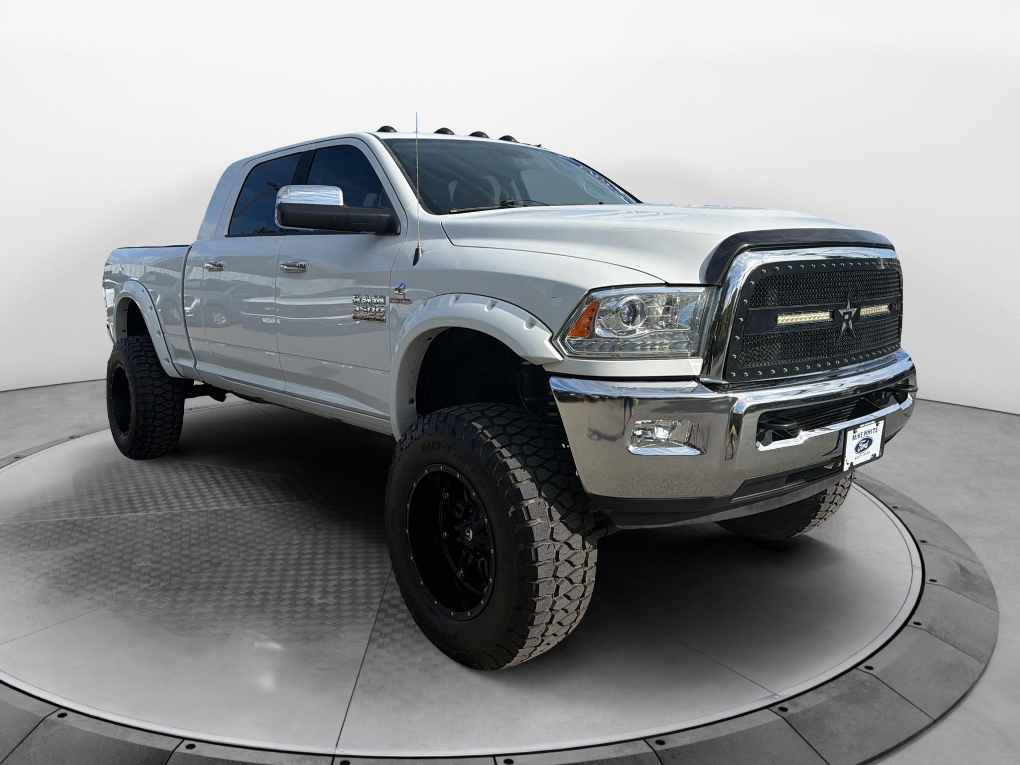 Bright White Clearcoat 2015 RAM 3500 Pickup Truck Four-Wheel Drive 6-Speed Automatic