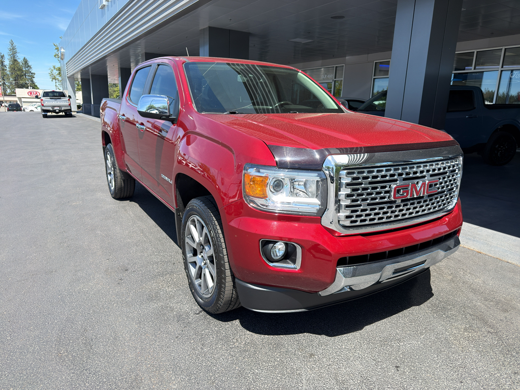 Red Quartz Tintcoat 2017 GMC Canyon Denali Crew Cab 4WD Pickup Truck Four-Wheel Drive 8-Speed Automatic
