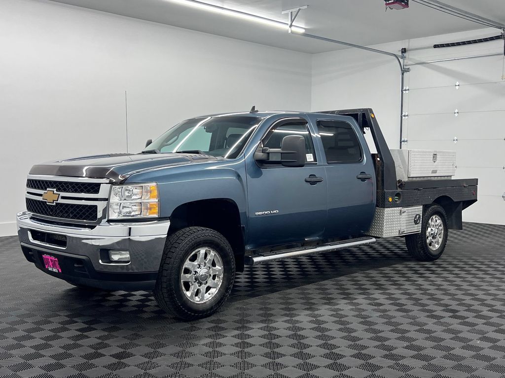 2013 Chevrolet Silverado 3500HD LT Crew Cab 4WD