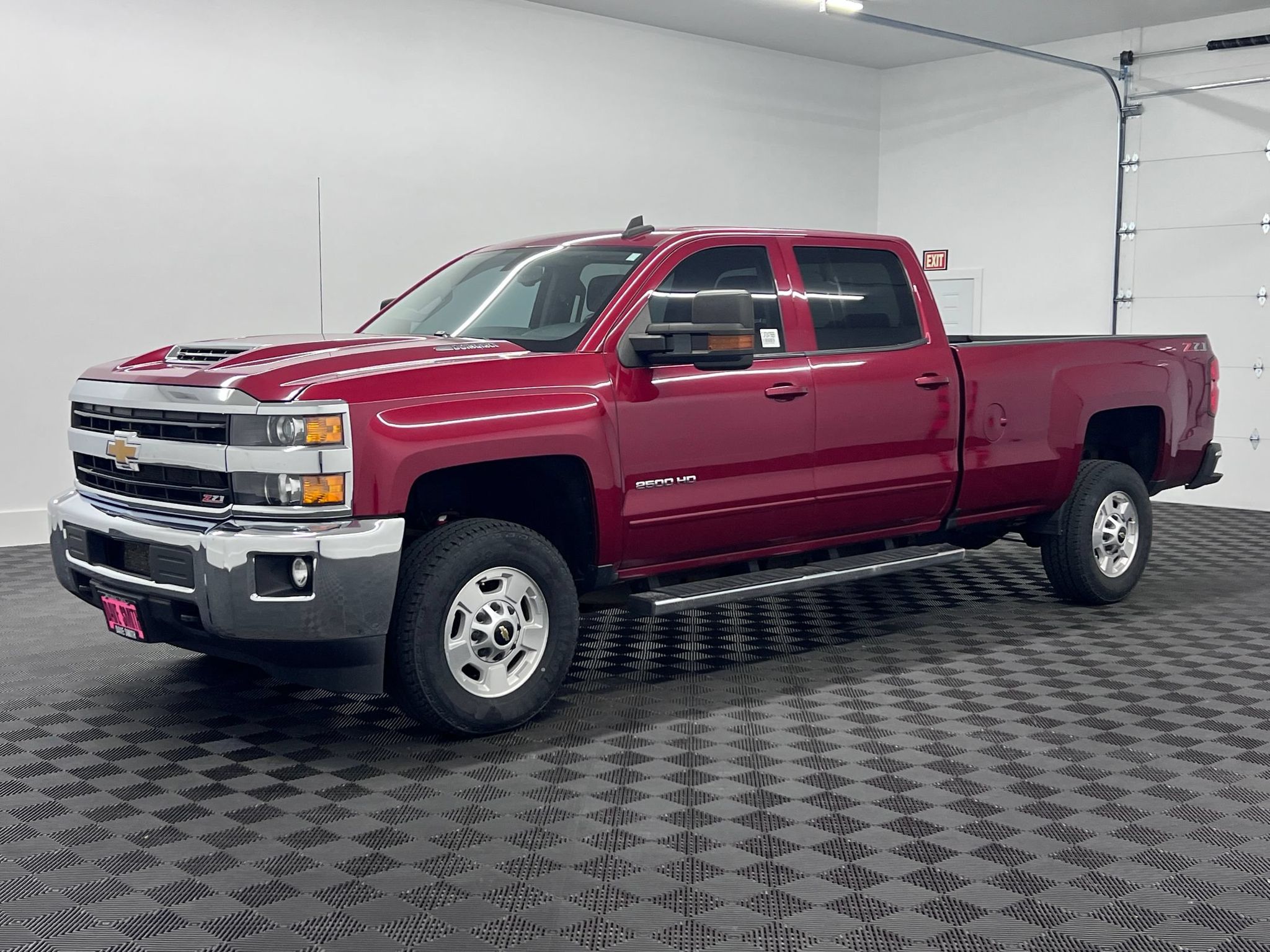  2018 Chevrolet Silverado 2500HD LT Crew Cab 4WD   