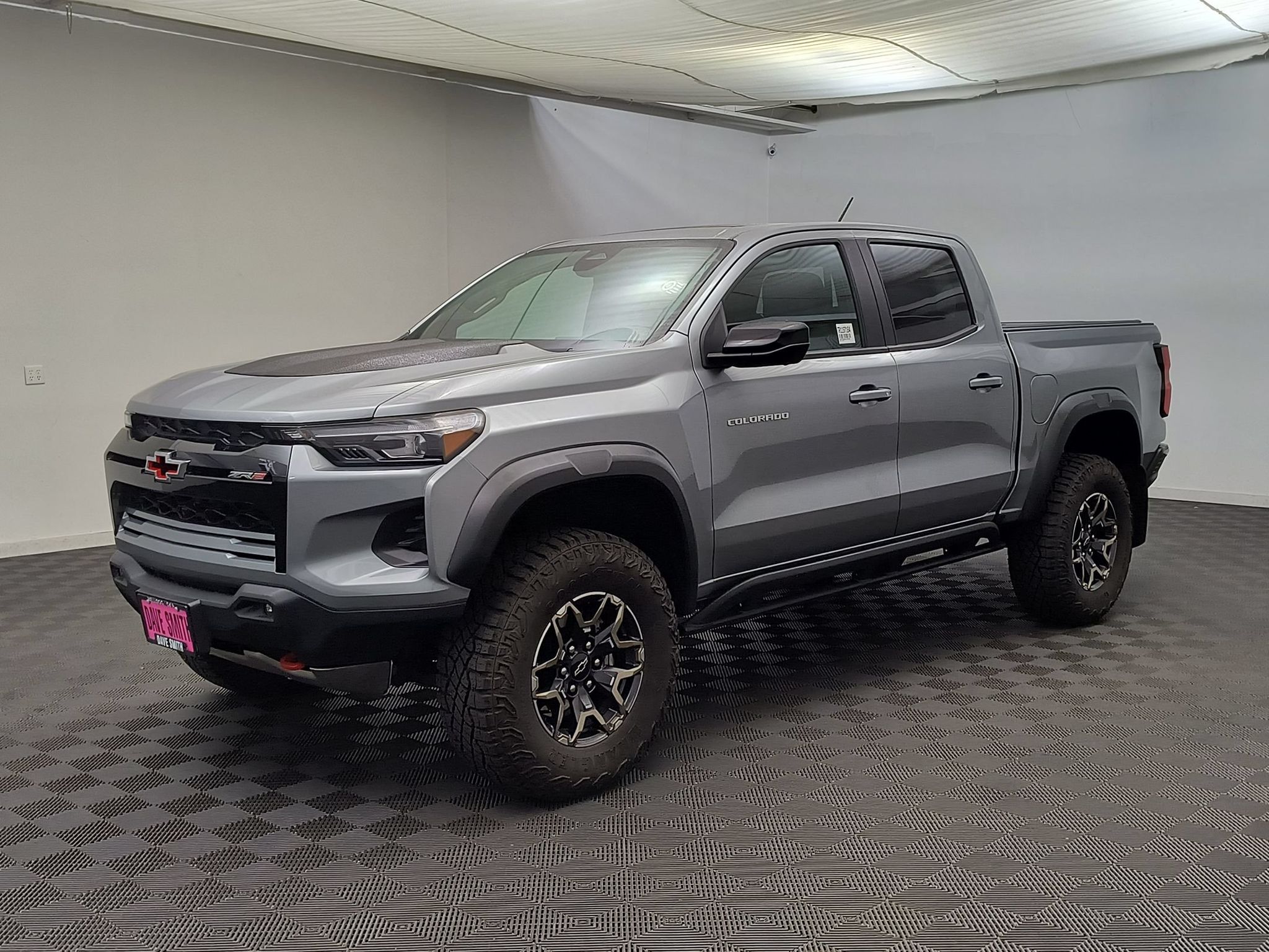 2024 Chevrolet Colorado Gris (Sterling Gray Metallic) Camioneta Todo terreno 8 velocidades Automática