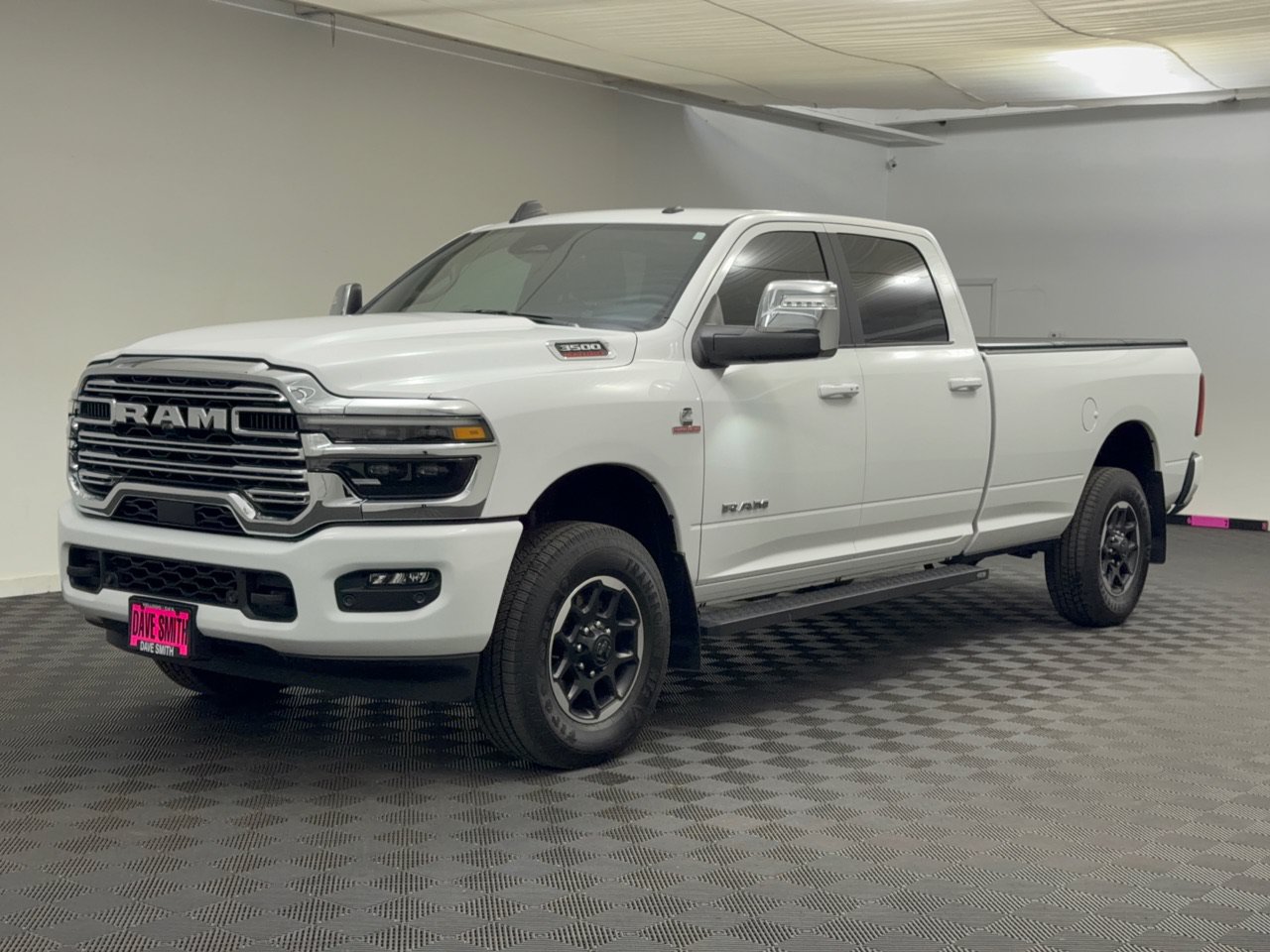 2025 RAM 3500 Laramie Crew Cab LB 4WD