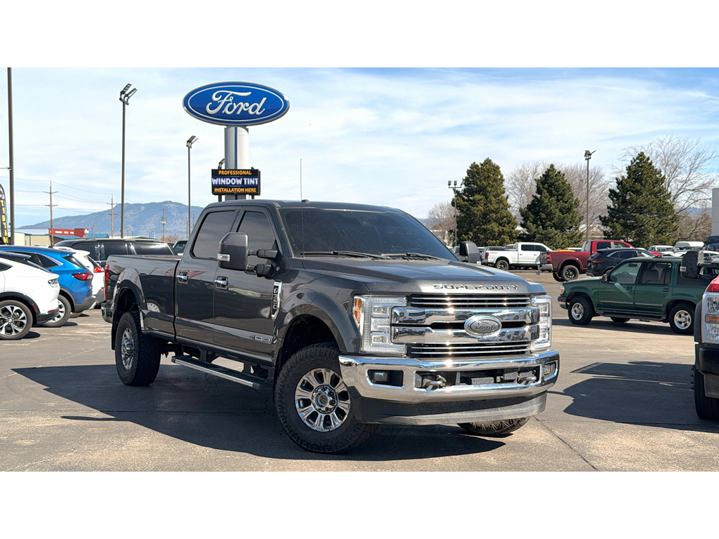 2018 Ford F-350 Super Duty Lariat Crew Cab 4WD