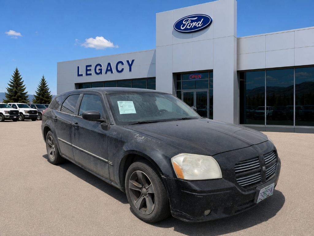 Brilliant Black Crystal Pearlcoat 2006 Dodge Magnum Wagon Rear-Wheel Drive 5-Speed Automatic