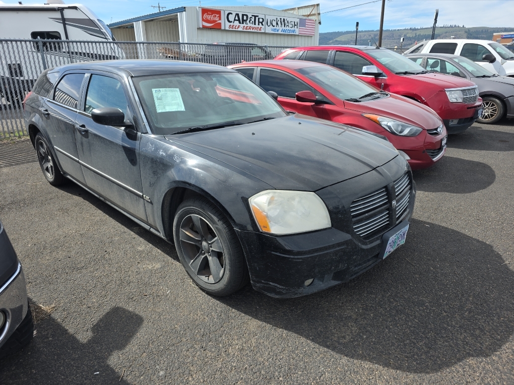 2006 Dodge Magnum SXT RWD