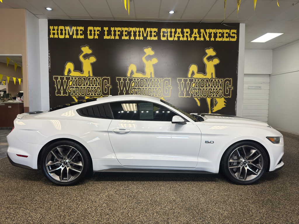 2017 Ford Mustang GT Coupe Premium's photo