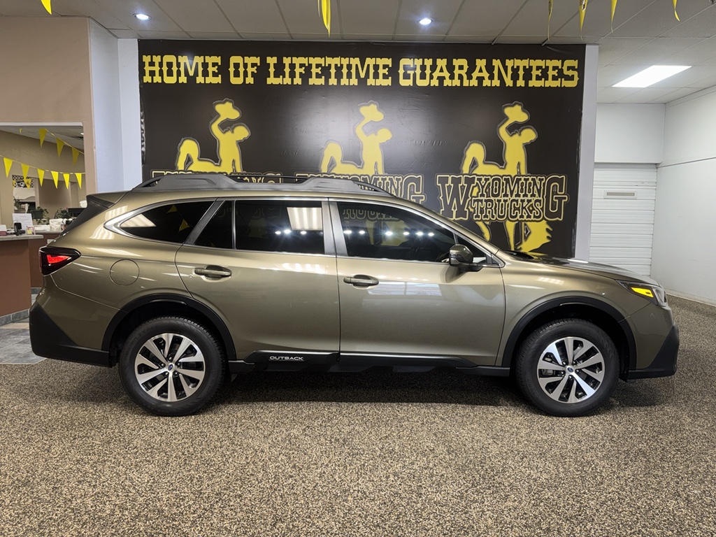 2021 Subaru Outback Premium's photo