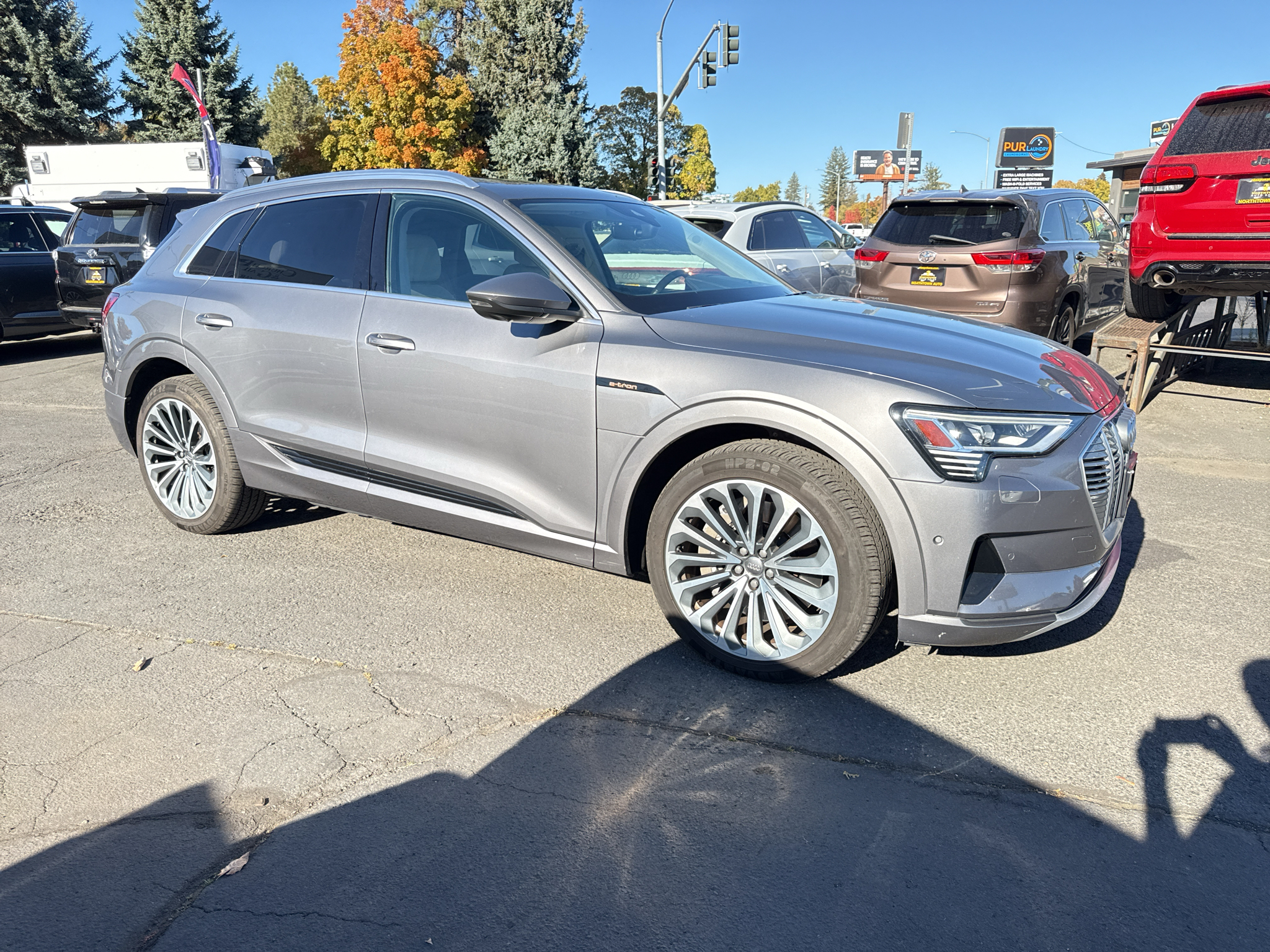 2019 Audi e-tron Prestige