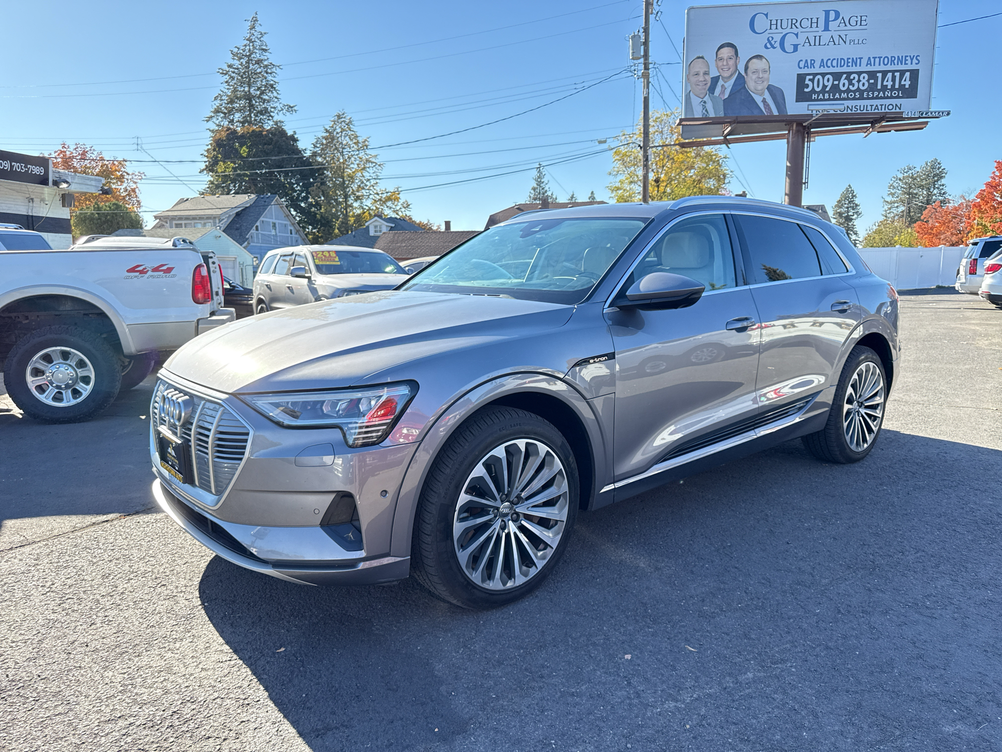 2019 Audi e-tron Prestige