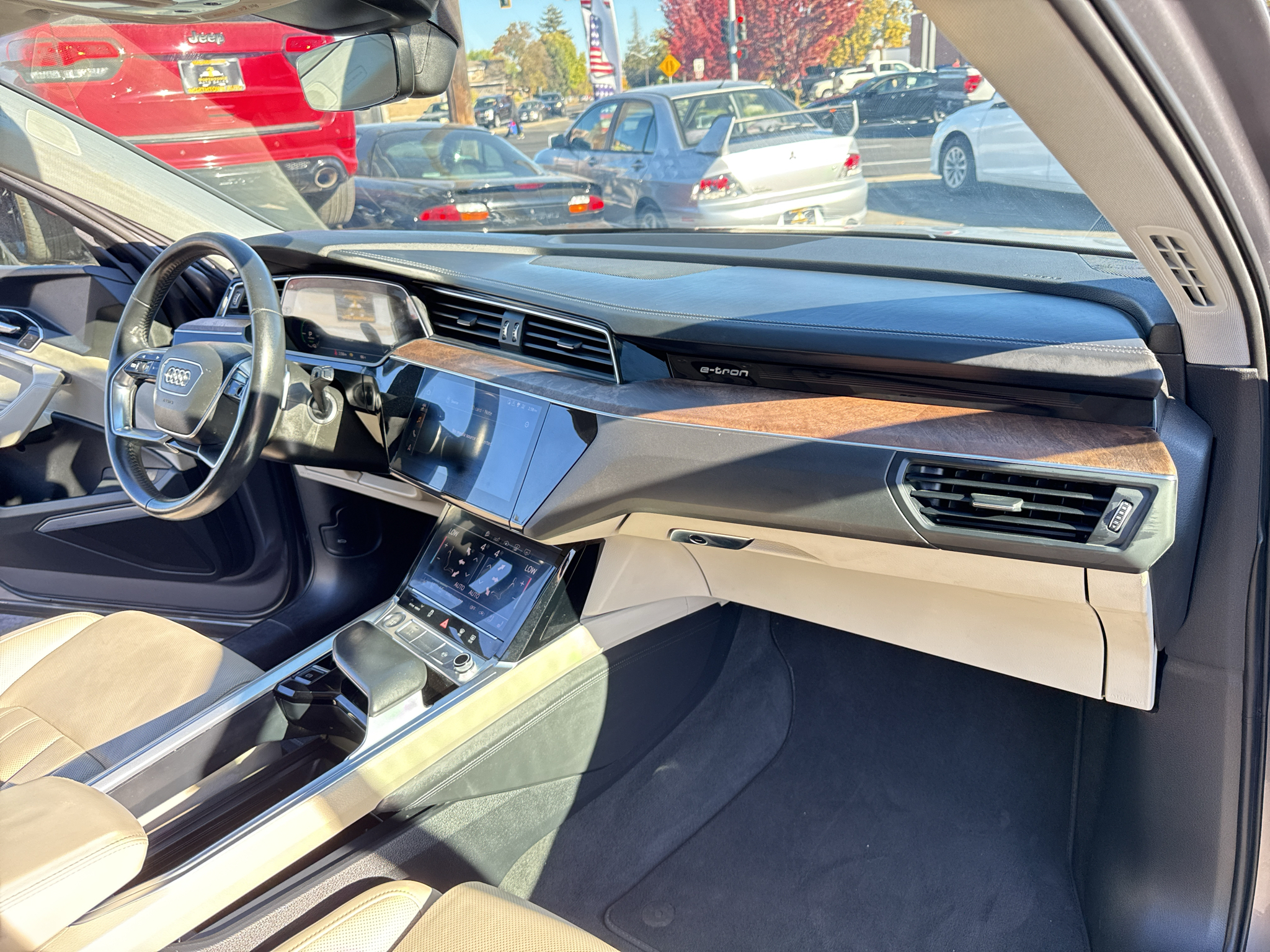 2019 Audi e-tron Prestige