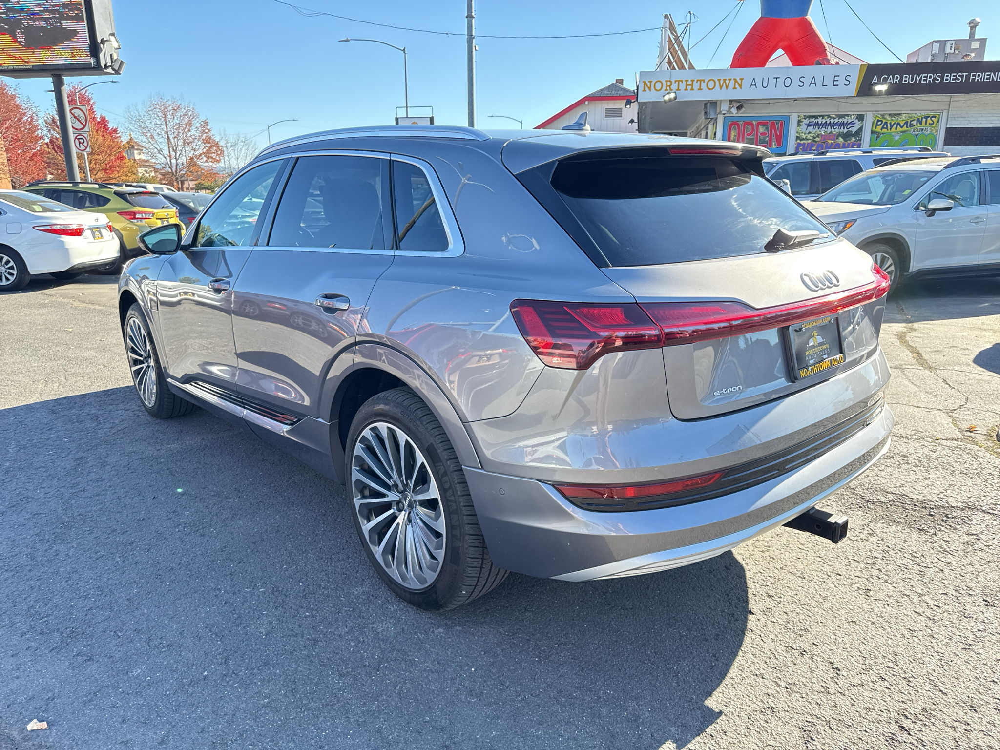 2019 Audi e-tron Prestige