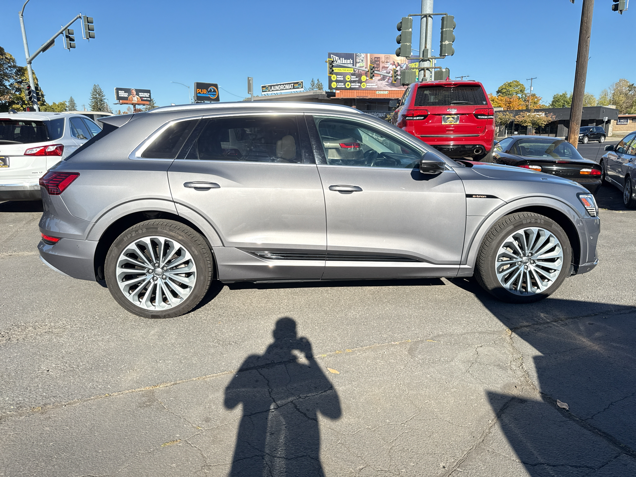 2019 Audi e-tron Prestige